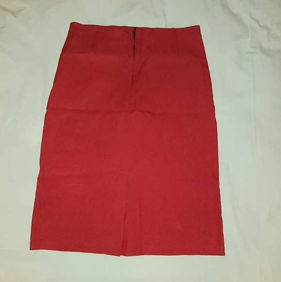 Responsibly Sourced Skirt (L) - Picture 2 of 6